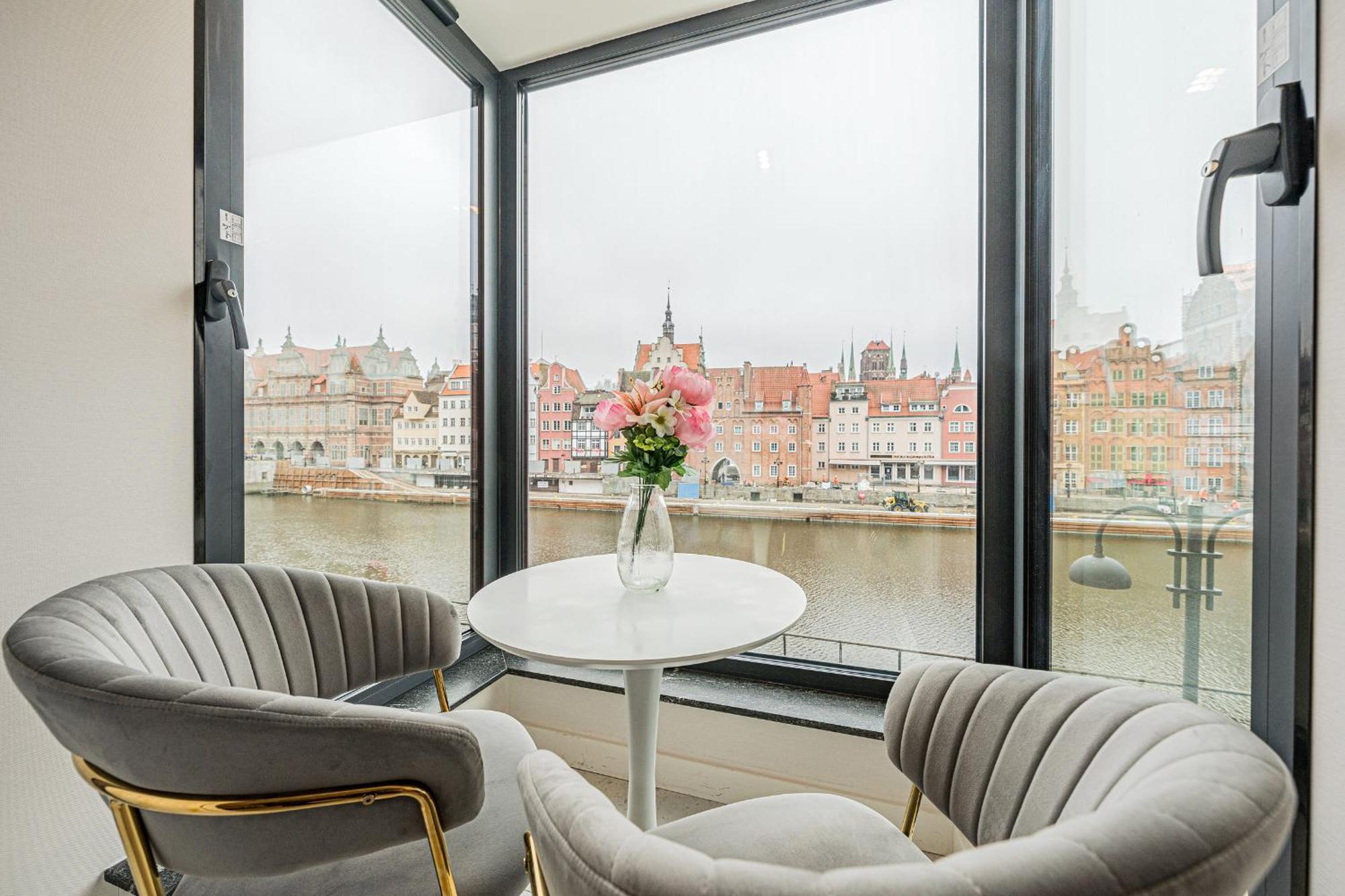 Rent Like Home - Apartament Deo Plaza - Old Town Gdansk Exterior photo